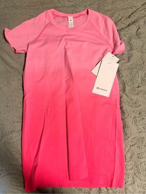 lululemon athletica Pink Ombre Short Sleeve Active Tee